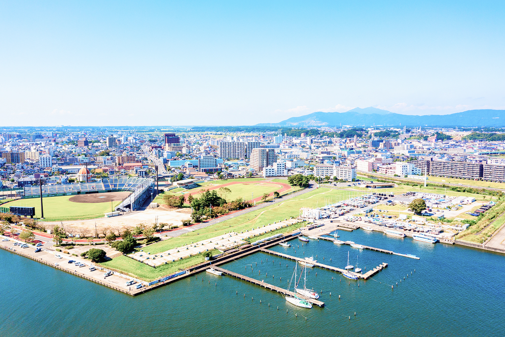 土浦市・つくば市を中心に、地域密着20年近くの実績で幅広いネットワーク
