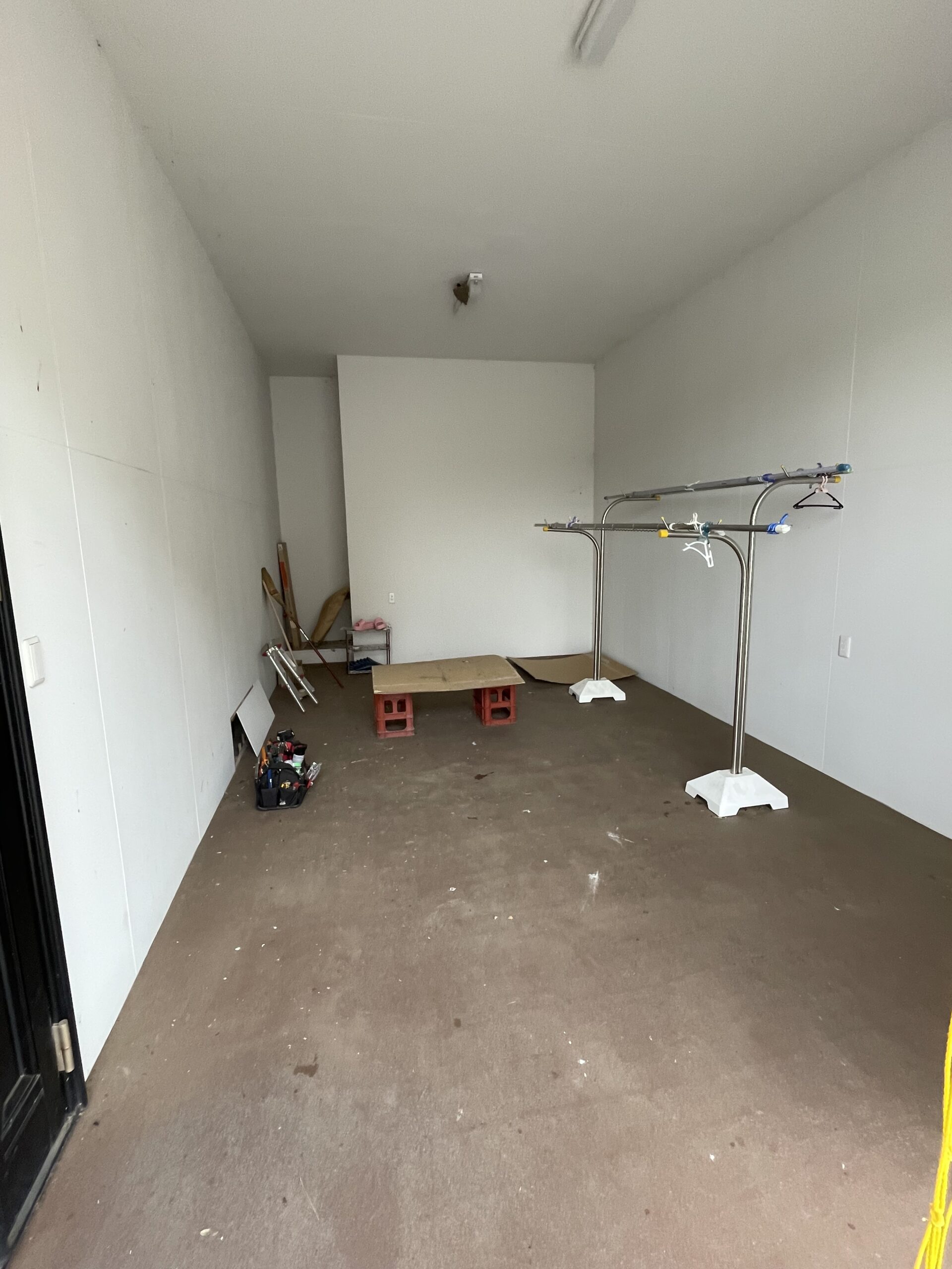 物置になっていたガレージをロフト付きのお部屋に一新