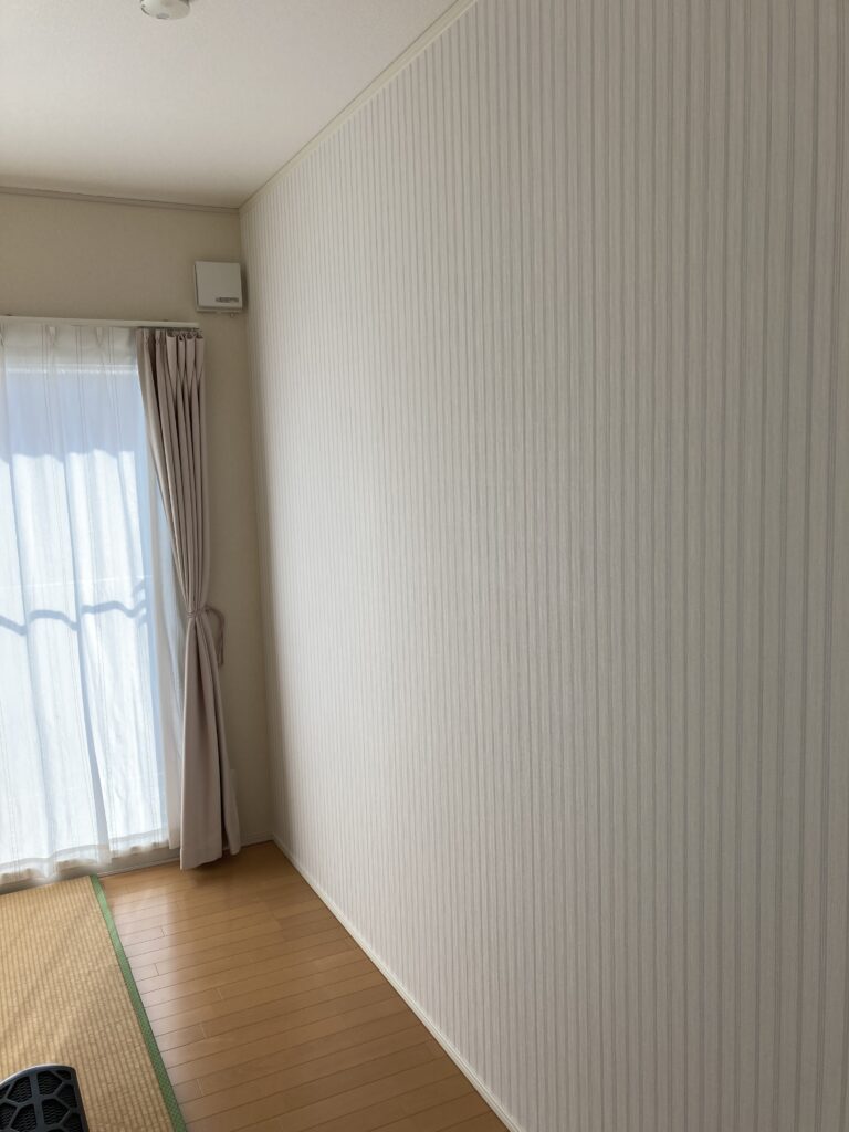大きなお部屋に仕切りをいれて2部屋にしました!