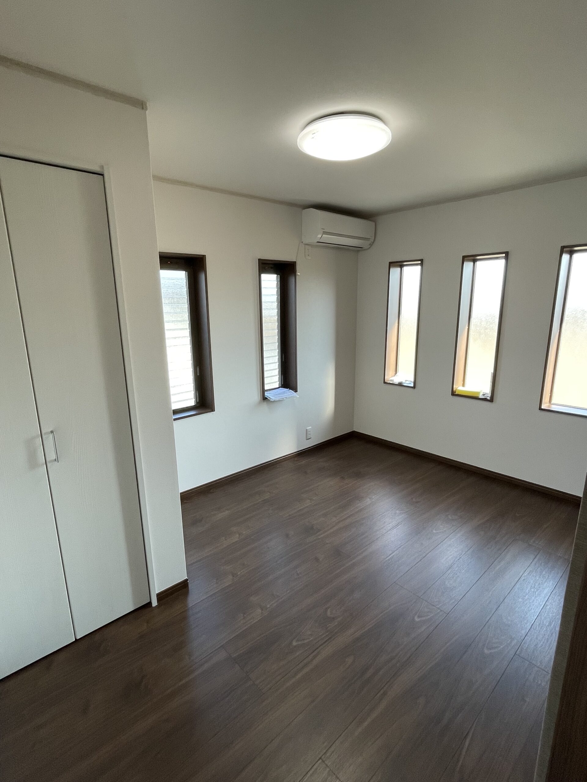 階段吹抜けの部分を部屋へ！2階に一部屋多くなりました♪